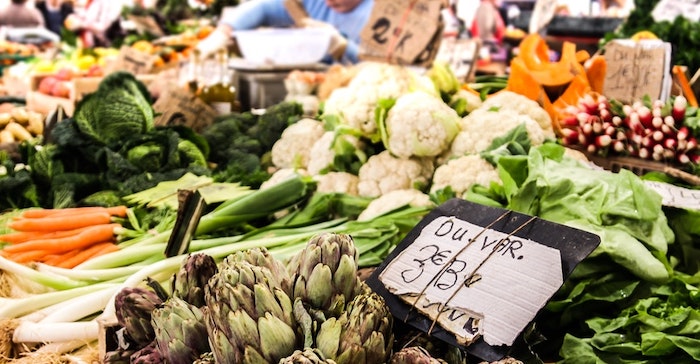 organic farmer's market